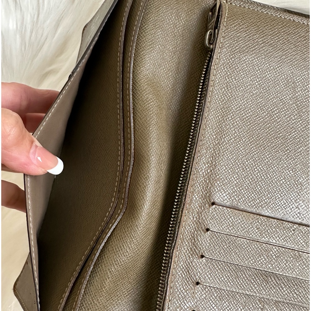 Sold Louis Vuitton Wallet Authentic - Picture 15 of 17